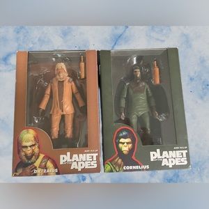 2 Planet of apes action figures nib